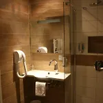 Central Hotel 3*