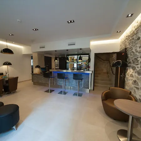 Отель Central Hotel