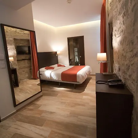 מלון Central Hotel נים