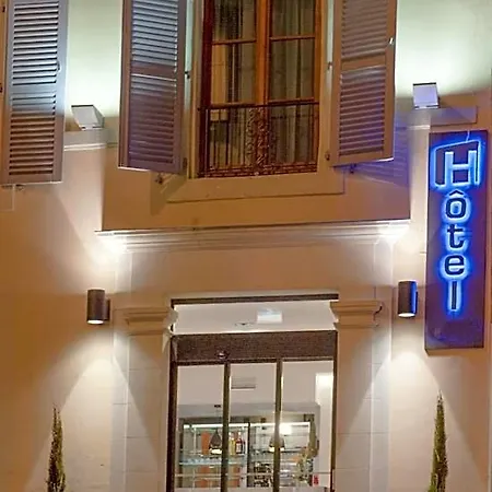 Central Hotel Otel Nîmes