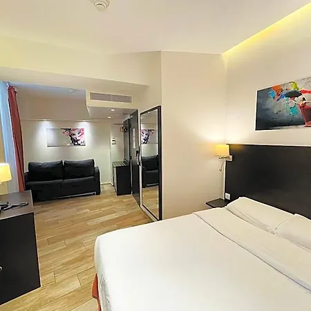 Central Hotel 3* Nîmes