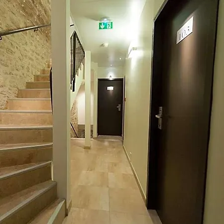 Central Hotel Otel