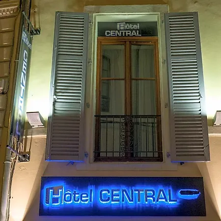 Central Hotel Hotel 3*