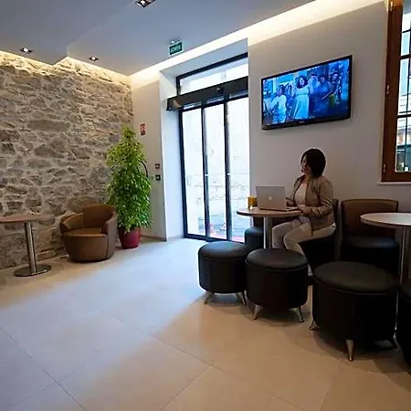 Central Hotel 3*