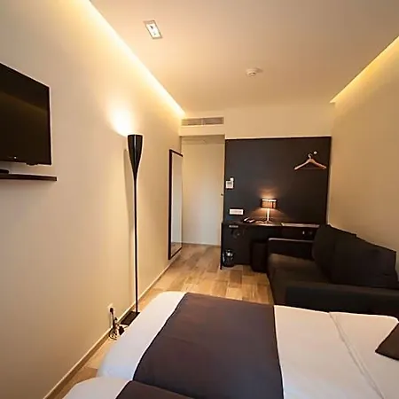 Hotel Central Hotel 3*