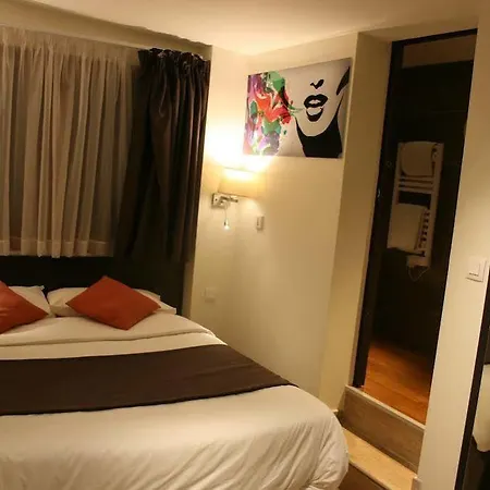 Central Hotel 3*
