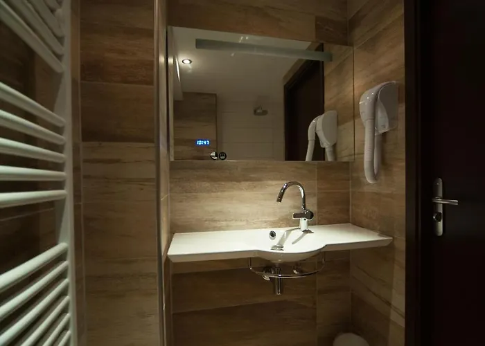 Hotell Central Hotel 3*