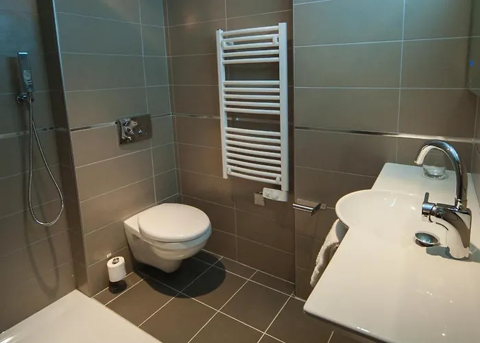 Central Hotel Отель